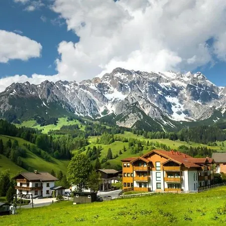 Mountainresort 8 Holiday home *